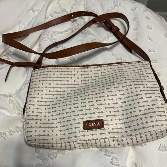 Fossil purse. Like new condition. - Picture 3 of 3